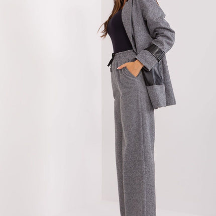  Women trousers model 193132 Lakerta 