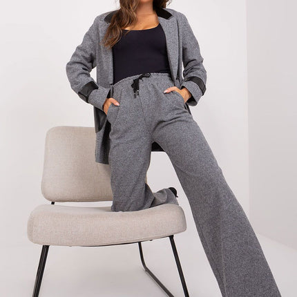  Women trousers model 193132 Lakerta 