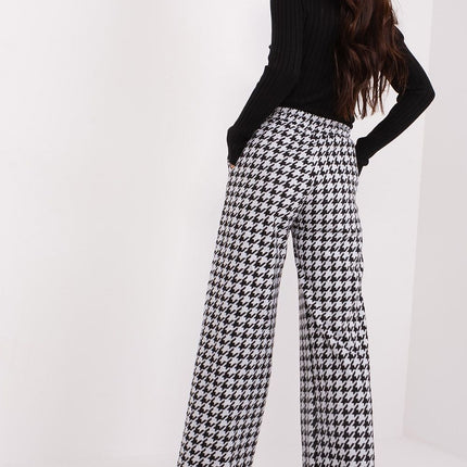  Women trousers model 193133 Lakerta 