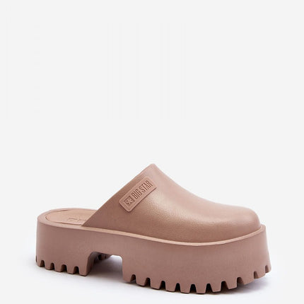  Flip-flops model 194120 Step in style 