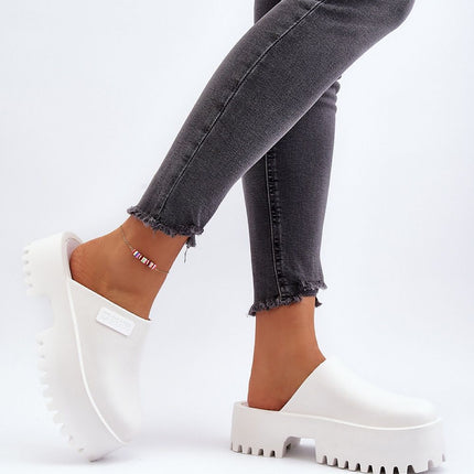  Flip-flops model 194121 Step in style 