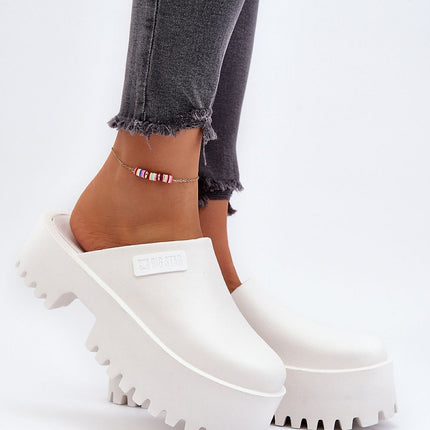  Flip-flops model 194121 Step in style 