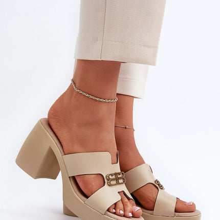  Flip-flops model 195427 Step in style 