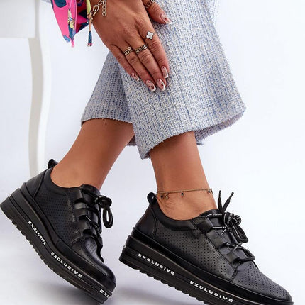  Low Shoes model 198008 Step in style 