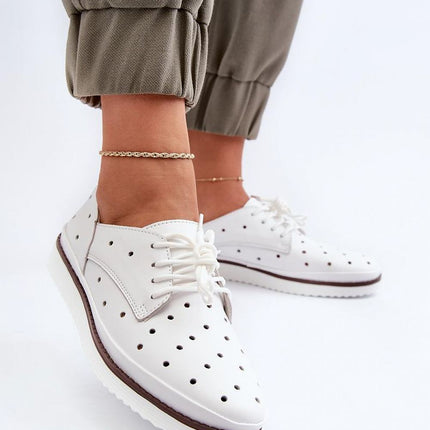  Low Shoes model 198019 Step in style 