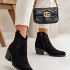 black / 36