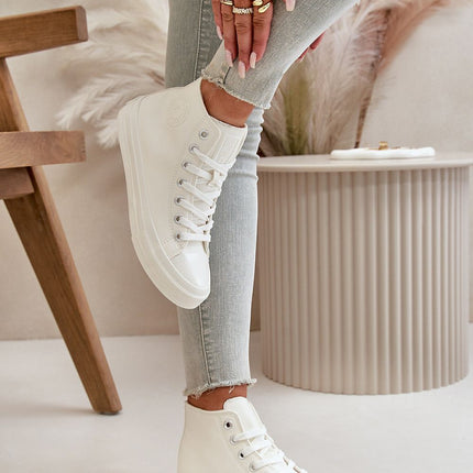  Sneakers model 199911 Step in style 
