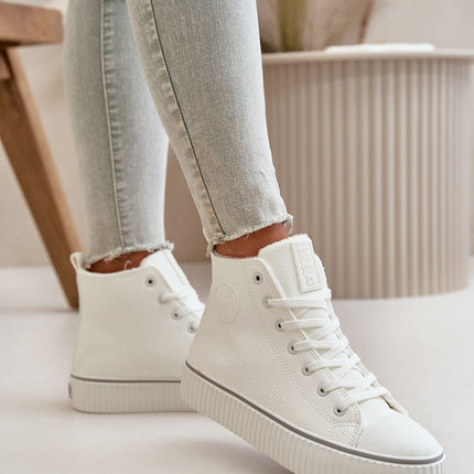  Sneakers model 199912 Step in style 