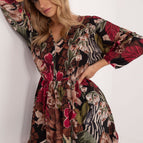 red / one-size-fits-all