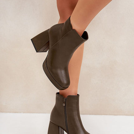  Heel boots model 204677 Step in style 