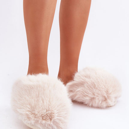  Slippers model 204952 Step in style 
