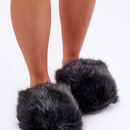  Slippers model 204954 Step in style 