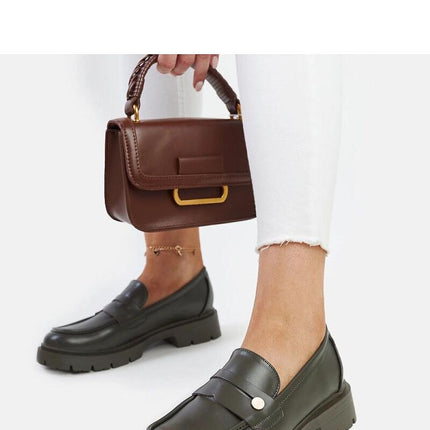  Low Shoes model 206464 Solea 