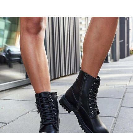  Trapper shoes model 206541 Solea 