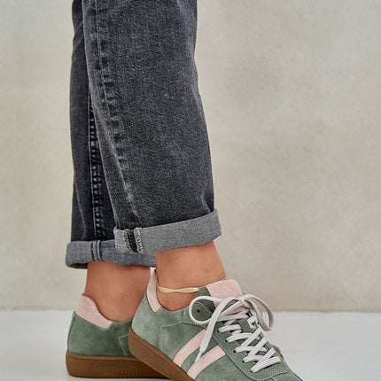  Sport Shoes model 208537 Step in style 