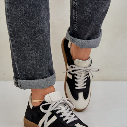  Sport Shoes model 208540 Step in style 