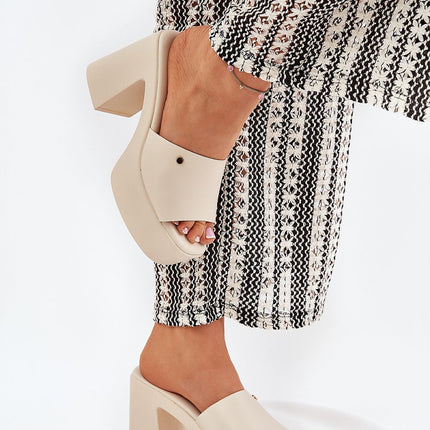  Flip-flops model 209943 Step in style 