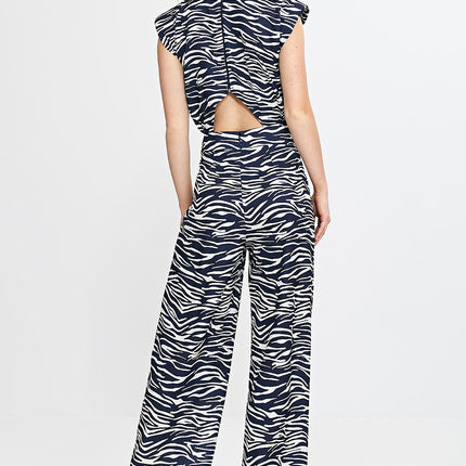  Suit model 210073 Nife 