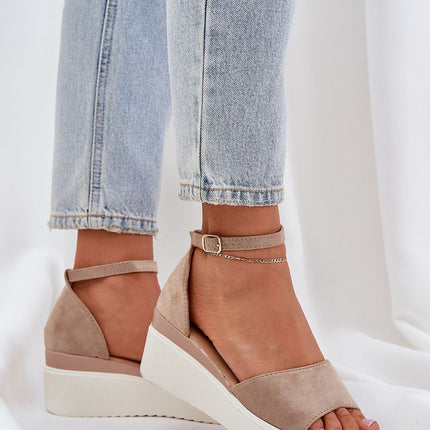  Buskin model 210150 Step in style 