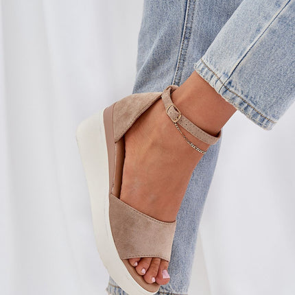  Buskin model 210150 Step in style 