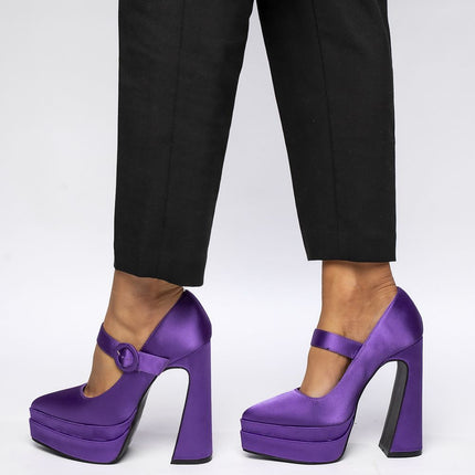  Block heel pumps model 210331 Inello 