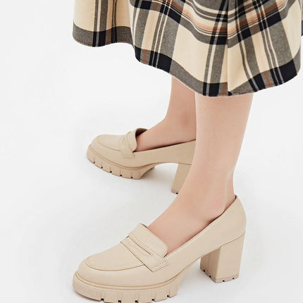  Block heel pumps model 210350 Inello 