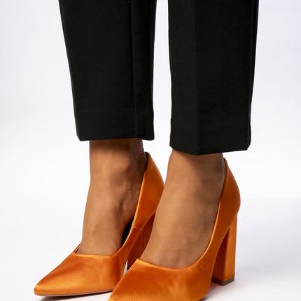  Block heel pumps model 210530 Inello 