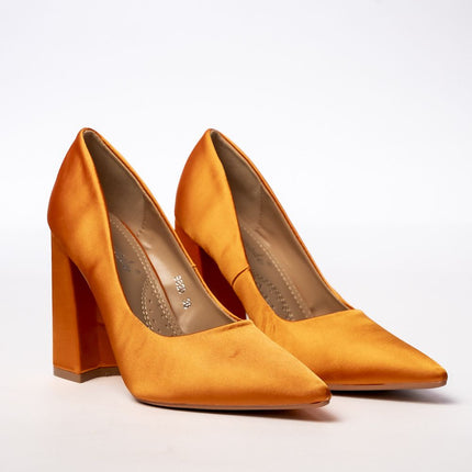  Block heel pumps model 210530 Inello 