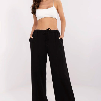  Tracksuit trousers model 210619 Relevance 