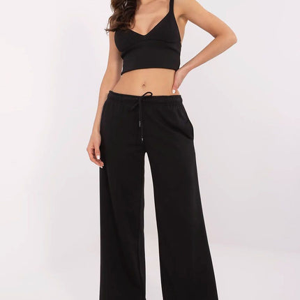  Tracksuit trousers model 210620 Relevance 