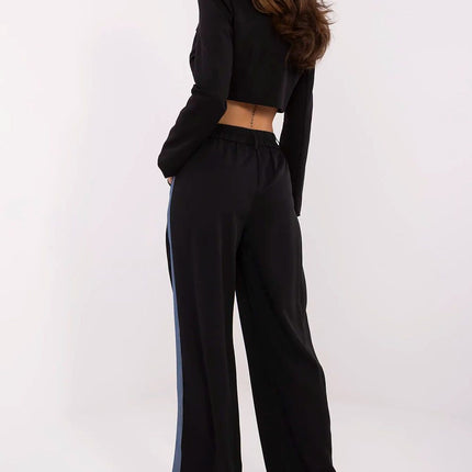  Women trousers model 211178 NM 