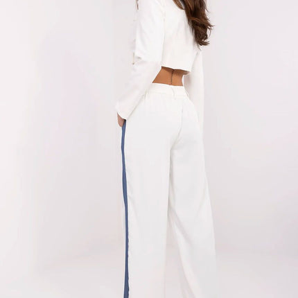  Women trousers model 211179 NM 