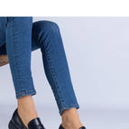 black / 36