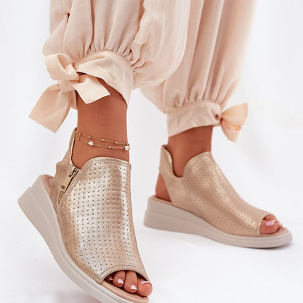  Buskin model 211946 Step in style 