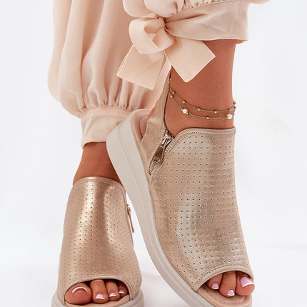  Buskin model 211946 Step in style 