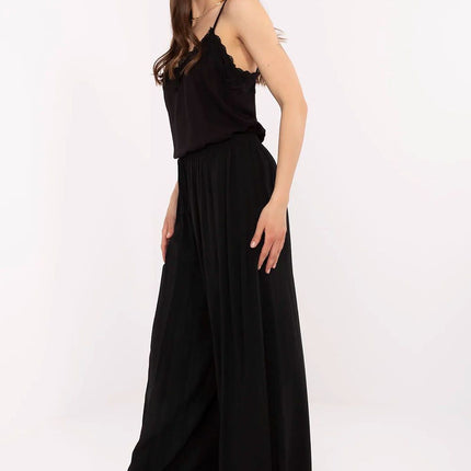  Women trousers model 212285 Italy Moda 