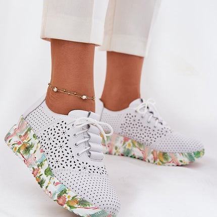  Low Shoes model 212546 Step in style 