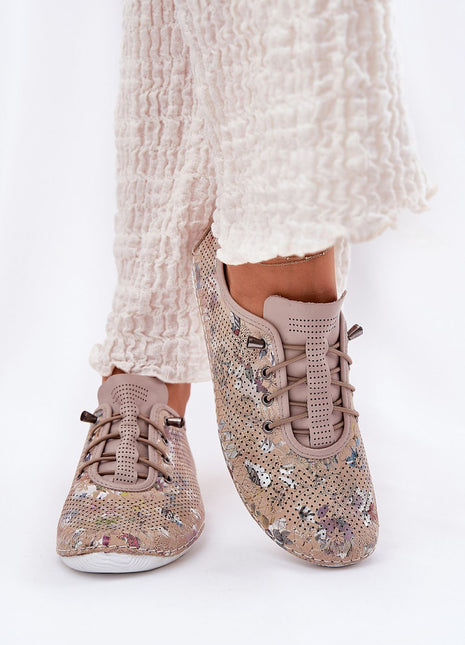 Low Shoes model 212549 Step in style 