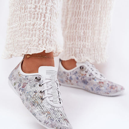  Low Shoes model 212550 Step in style 