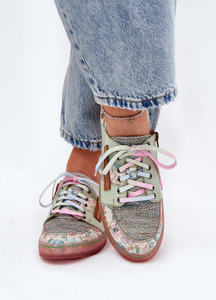  Low Shoes model 212553 Step in style 