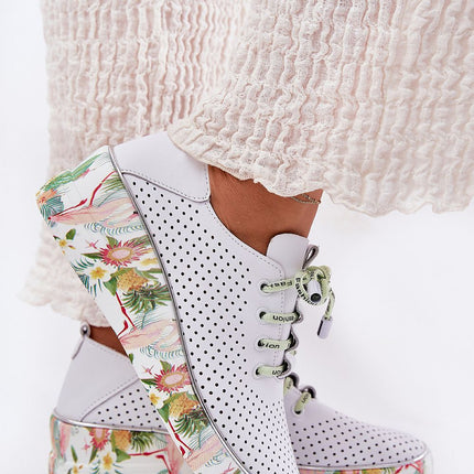  Low Shoes model 212555 Step in style 