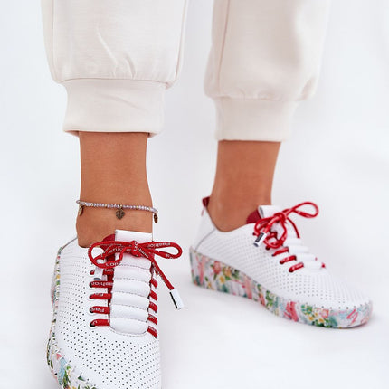  Low Shoes model 212557 Step in style 