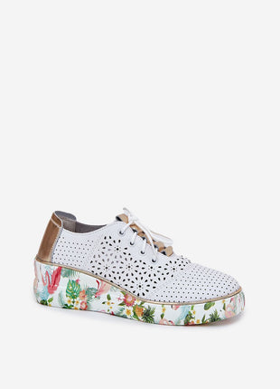  Low Shoes model 212563 Step in style 