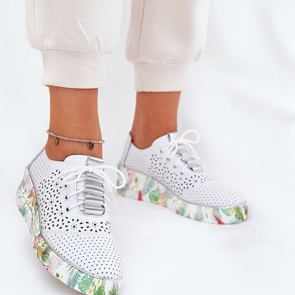  Low Shoes model 212564 Step in style 