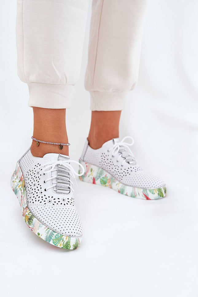  Low Shoes model 212564 Step in style 