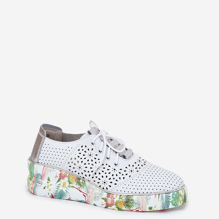  Low Shoes model 212564 Step in style 