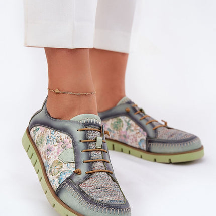  Low Shoes model 212570 Step in style 