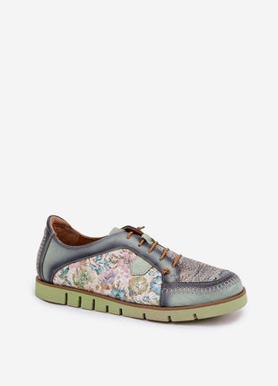  Low Shoes model 212570 Step in style 