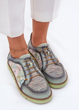  Low Shoes model 212570 Step in style 