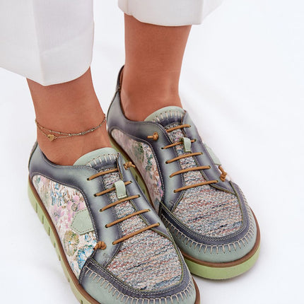  Low Shoes model 212570 Step in style 